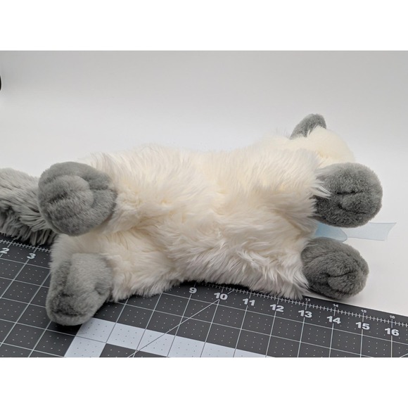 Showtime White Gray Cat Plush Kitten Mandalay Resorts 2004 7 Inch Tall Stuffed - Picture 7 of 9